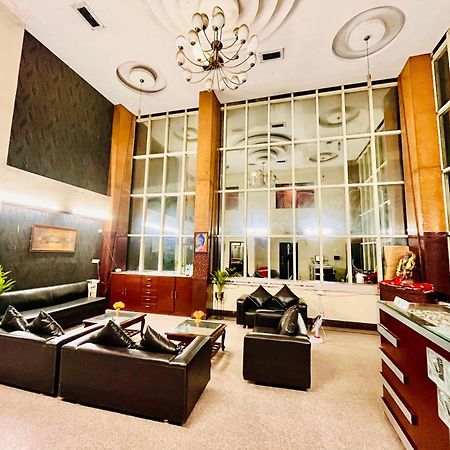Srīnagar Beetal Guest House מראה חיצוני תמונה