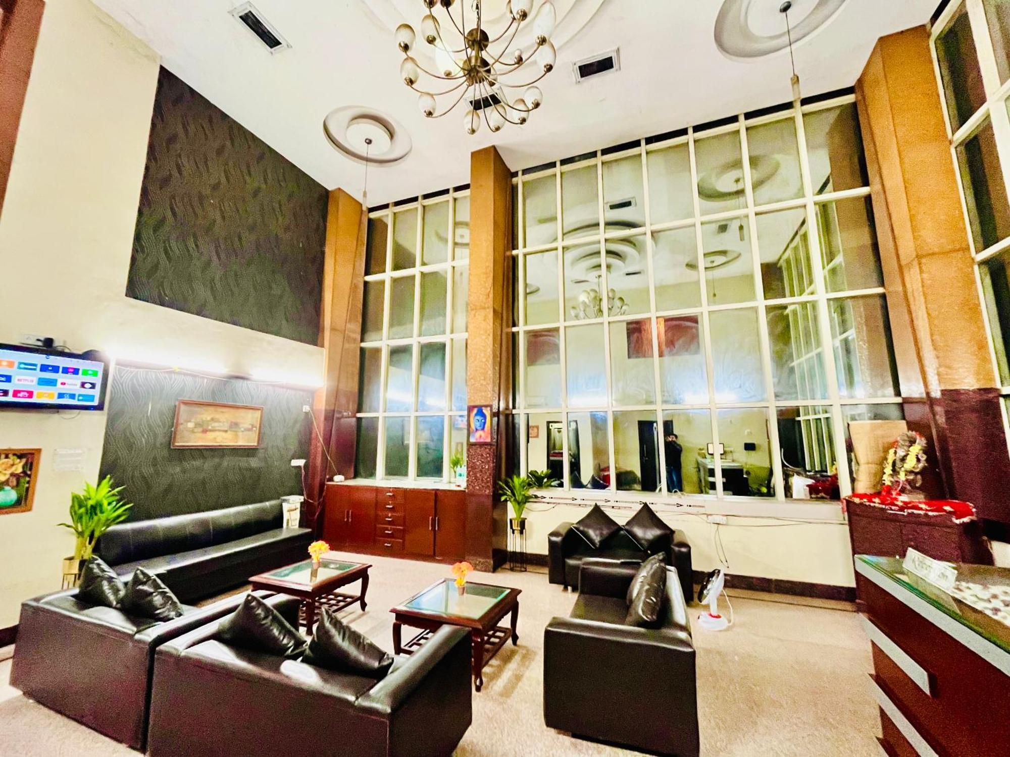 Srīnagar Beetal Guest House מראה חיצוני תמונה