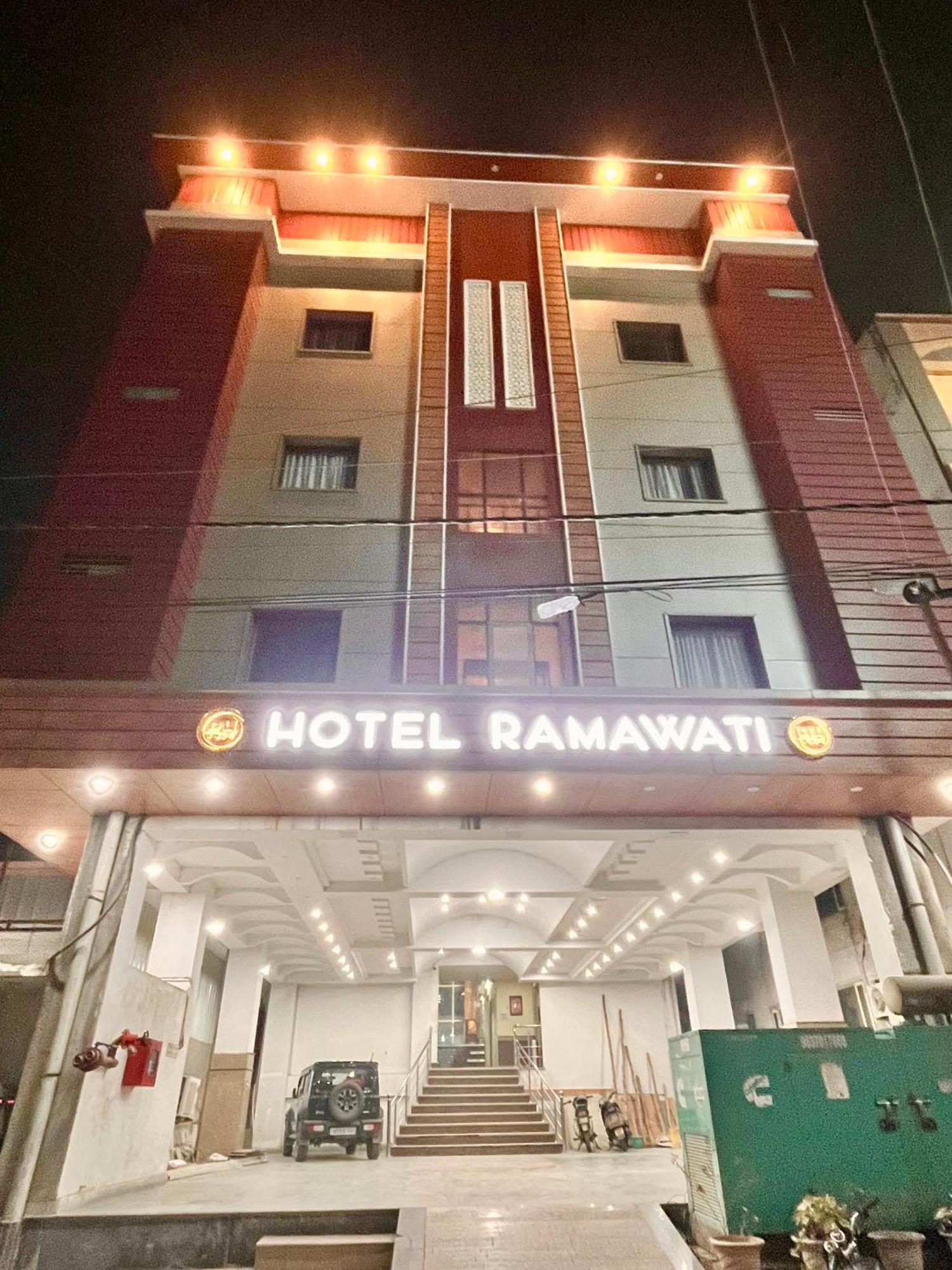 Srīnagar Beetal Guest House מראה חיצוני תמונה